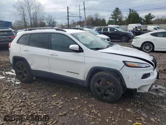 2018 Jeep Cherokee Latitude with VIN 1C4PJMCB7JD530301, listed as a Copart auction lot 51976255 with 0 mi miles and Salvage Title. Bid and sale history available at carsss.com. Image 4.
