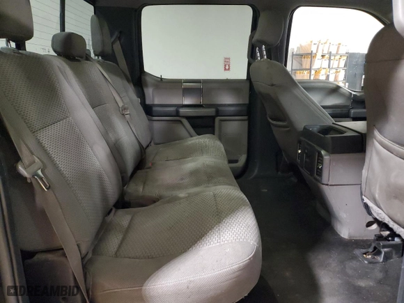 2015 Ford F-150 XLT w/HD Payload Pkg with VIN 1FTFW1EF9FFB08831, listed as a Copart auction lot 44021135 with 168,236 mi miles and Clean Title. Bid and sale history available at carsss.com. Image 10.