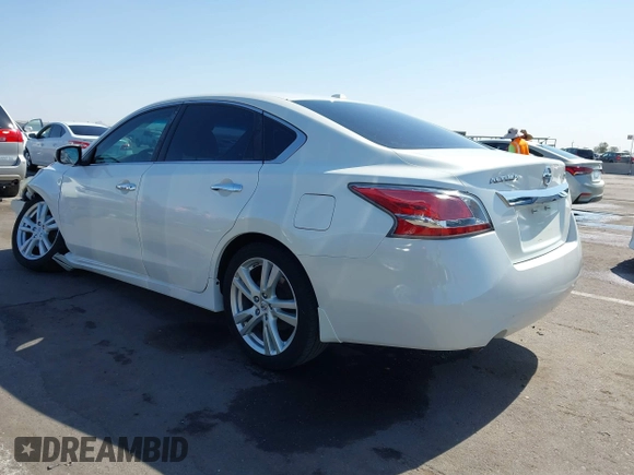 2014 Nissan Altima SL z VIN 1N4BL3AP9EC173704, wystawiony jako IAAI lot #42300470 z przebiegiem 139 036 mil mil oraz . Historia ofert i sprzedaży dostępna na DreamBid. Obrazek 3.