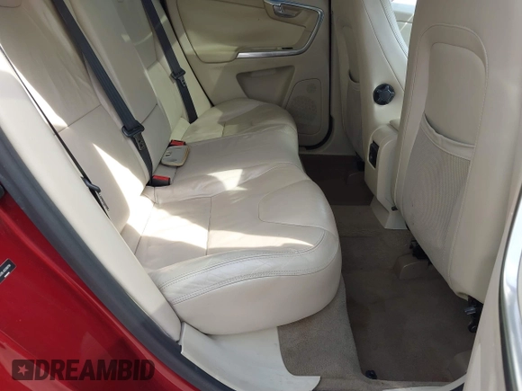 2013 Volvo XC60 3.2L z VIN YV4952DL4D2390794, wystawiony jako IAAI lot #41688798 z przebiegiem 104 940 mil mil oraz . Historia ofert i sprzedaży dostępna na DreamBid. Obrazek 8.
