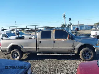 2003 Ford F-350 XL z VIN 1FTSW31P93ED31381, wystawiony jako IAAI lot #41388758 z przebiegiem 182 160 mil mil oraz . Historia ofert i sprzedaży dostępna na DreamBid. Obrazek 12.