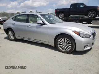 2016 Infiniti Q70 z VIN JN1BY1PP6GM631254, wystawiony jako Copart lot #56377425 z przebiegiem 109 061 mil mil oraz Szkoda całkowita • Salvage title. Historia ofert i sprzedaży dostępna na DreamBid. Obrazek 4.