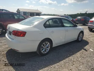 2014 Volkswagen Jetta SE with VIN 3VWD17AJ4EM265925, listed as a Copart auction lot 63925425 with 135,347 mi miles and Clean title. Bid and sale history available at DreamBid. Image 3.