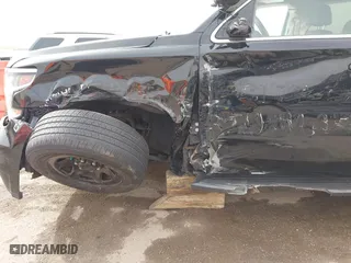 2018 Chevrolet Tahoe Commercial with VIN 1GNLCDEC0JR291831, listed as a IAAI auction lot 40681194 with 111,711 mi miles. Bid and sale history available at carsss.com. Image 6.