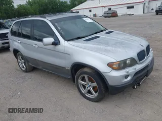 2006 BMW X5 3.0i z VIN 5UXFA13586LY25939, wystawiony jako IAAI lot #42500530 z przebiegiem 214 930 mil mil oraz . Historia ofert i sprzedaży dostępna na DreamBid. Obrazek 1.