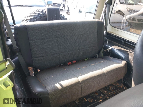2000 Jeep Wrangler SE with VIN 1J4FA29P6YP791344, listed as a IAAI auction lot 42427688 with 184,549 mi miles and . Bid and sale history available at DreamBid. Image 8.