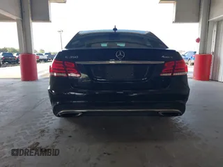 2016 Mercedes-Benz E 350 Luxury with VIN WDDHF8JBXGB225644, listed as a IAAI auction lot 42233644 with 189,908 mi miles and . Bid and sale history available at DreamBid. Image 16.