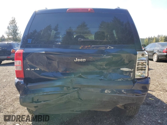 2015 Jeep Patriot Latitude z VIN 1C4NJRFBXFD125752, wystawiony jako Copart lot #54801835 z przebiegiem 160 985 mil mil oraz Szkoda całkowita • Salvage title. Historia ofert i sprzedaży dostępna na DreamBid. Obrazek 6.