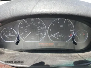 2005 BMW 3 Series 330i with VIN WBAEV53485KM39295, listed as a Copart auction lot 61581235 with 185,054 mi miles and Salvage title. Bid and sale history available at DreamBid. Image 9.