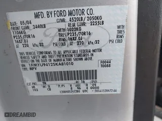 2005 Ford Escape Limited with VIN 1FMYU94125KA81010, listed as a IAAI auction lot 41865373 with 123,972 mi miles. Bid and sale history available at carsss.com. Image 9.