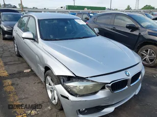 2013 BMW 3 Series 328i z VIN WBA3C1G57DNR48431, wystawiony jako IAAI lot #42156021 z przebiegiem 81 734 mil mil oraz . Historia ofert i sprzedaży dostępna na DreamBid. Obrazek 1.