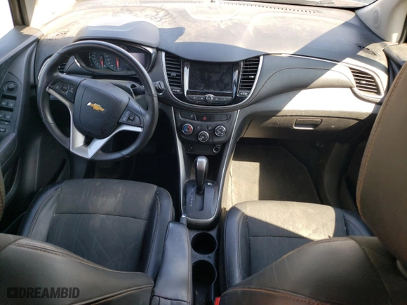 2020 Chevrolet Trax LT with VIN KL7CJLSBXLB352910, listed as a Copart auction lot 46119355 with 84,826 mi miles and Salvage Title. Bid and sale history available at carsss.com. Image 8.