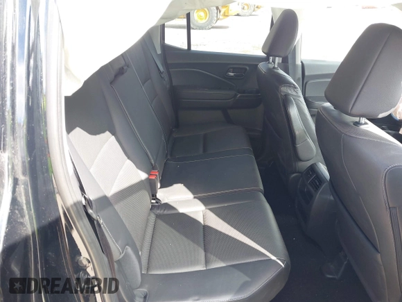 2019 Honda Ridgeline RTL z VIN 5FPYK3F50KB000027, wystawiony jako IAAI lot #41856522 z przebiegiem 98 590 mil mil oraz . Historia ofert i sprzedaży dostępna na DreamBid. Obrazek 8.