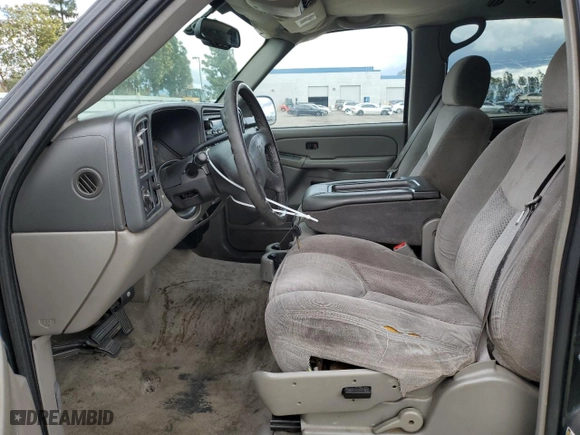 2004 Chevrolet Tahoe LS with VIN 1GNEC13T64R216680, listed as a Copart auction lot 47055305 with 205,789 mi miles and Clean Title. Bid and sale history available at carsss.com. Image 7.