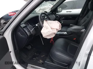 2019 Land Rover Range Rover with VIN SALGS5RE8KA550931, listed as a IAAI auction lot 41702576 with 47,568 mi miles. Bid and sale history available at carsss.com. Image 18.