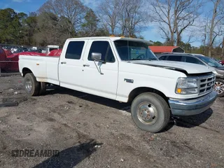 1992 Ford F-350 with VIN 2FTJW35M7NCA62687, listed as a IAAI auction lot 41606719 with 207,862 mi miles and . Bid and sale history available at DreamBid. Image 1.