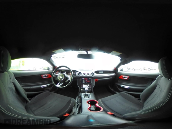 2018 Ford Mustang EcoBoost z VIN 1FA6P8TH3J5129088, wystawiony jako IAAI lot #41792548 z przebiegiem 55 991 mil mil oraz . Historia ofert i sprzedaży dostępna na DreamBid. Obrazek 18.