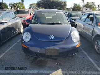 2006 Volkswagen Beetle with VIN 3VWPR31CX6M411570, listed as a Copart auction lot 43664165 with 190,856 mi miles and Salvage Title. Bid and sale history available at DreamBid. Image 5.