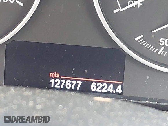 2013 BMW 3 Series 328i xDrive with VIN WBA3B5G59DNS01455, listed as a IAAI auction lot 41788947 with 127,677 mi miles. Bid and sale history available at carsss.com. Image 15.