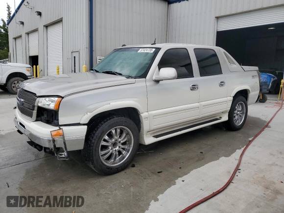 2005 Chevrolet Avalanche LT with VIN 3GNEC12Z05G182310, listed as a Copart auction lot 57424735 with 284,130 mi miles and Salvage title. Bid and sale history available at DreamBid. Image 1.