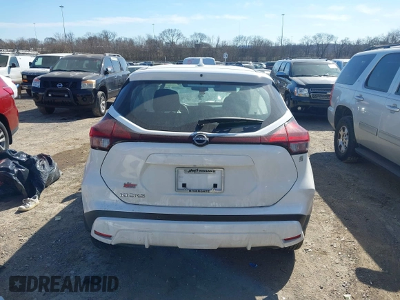 2022 Nissan Kicks S with VIN 3N1CP5BV0NL485865, listed as a IAAI auction lot 41639629 with 55,070 mi miles. Bid and sale history available at carsss.com. Image 17.
