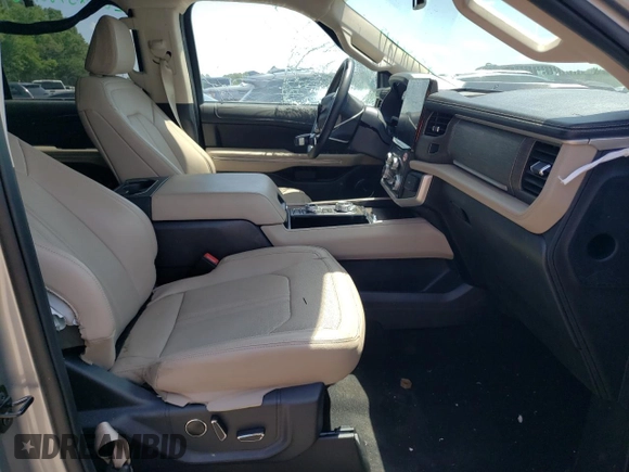 2024 Ford Expedition Limited z VIN 1FMJU2A8XREA49565, wystawiony jako Copart lot #57861915 z przebiegiem 17 956 mil mil oraz Czysty tytuł • Clean title. Historia ofert i sprzedaży dostępna na DreamBid. Obrazek 7.