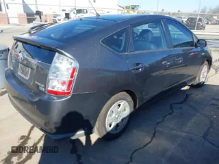 2007 Toyota Prius with VIN JTDKB20U273261611, listed as a IAAI auction lot 41440170 with 201,710 mi miles. Bid and sale history available at carsss.com. Image 4.