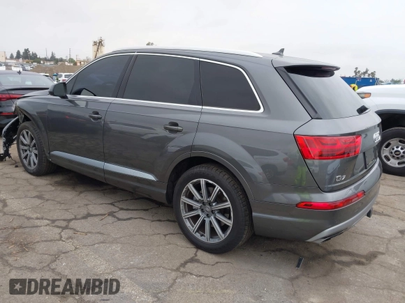 2018 Audi Q7 Premium Plus with VIN WA1LAAF73JD051839, listed as a IAAI auction lot 41764176 with 58,557 mi miles. Bid and sale history available at carsss.com. Image 3.