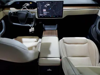 2021 Tesla Model S Plaid with VIN 5YJSA1E68MF432125, listed as a Copart auction lot 60843515 with 5,581 mi miles and Salvage title. Bid and sale history available at DreamBid. Image 8.