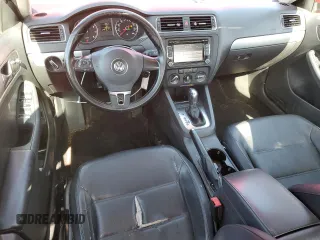 2013 Volkswagen Jetta SE with VIN 3VWDX7AJ8DM358010, listed as a Copart auction lot 56388865 with 258,482 mi miles and Salvage title. Bid and sale history available at DreamBid. Image 8.