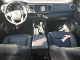 2023 Toyota Tacoma SR z VIN 3TMCZ5AN5PM647530, wystawiony jako Copart lot #54549125 z przebiegiem 8 992 mil mil oraz Szkoda całkowita • Salvage title. Historia ofert i sprzedaży dostępna na DreamBid. Obrazek 8.