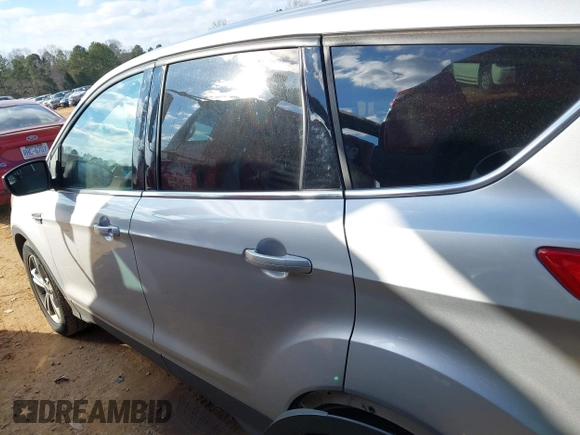 2016 Ford Escape SE with VIN 1FMCU0G7XGUB87914, listed as a IAAI auction lot 41427224 with 155,469 mi miles. Bid and sale history available at carsss.com. Image 14.