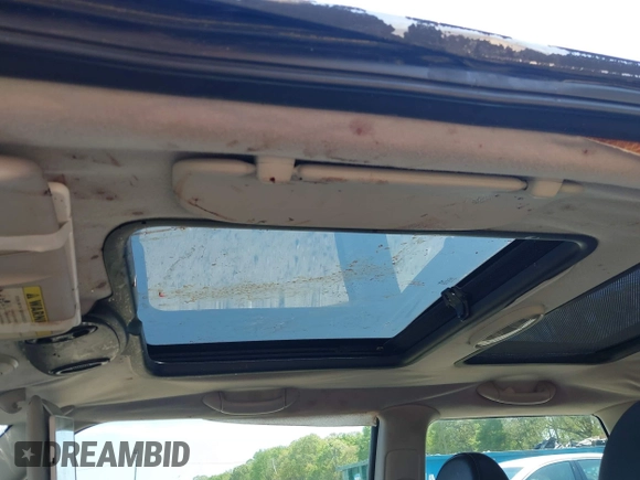 2006 MINI Hardtop with VIN WMWRC33596TJ75357, listed as a IAAI auction lot 42016124 with Not Provided miles and . Bid and sale history available at DreamBid. Image 13.
