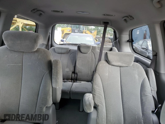 2007 Kia Sedona EX with VIN KNDMB233376163035, listed as a Copart auction lot 62410504 with 95,803 mi miles and Clean Title. Bid and sale history available at carsss.com. Image 10.