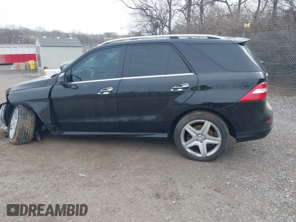 2015 Mercedes-Benz M 400 with VIN 4JGDA5GB3FA565277, listed as a IAAI auction lot 41590051 with 75,980 mi miles and . Bid and sale history available at DreamBid. Image 15.