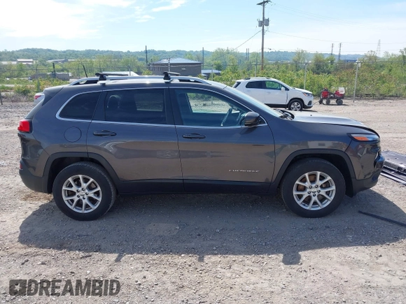 2018 Jeep Cherokee Latitude Plus z VIN 1C4PJMLX5JD603290, wystawiony jako IAAI lot #42237865 z przebiegiem 89 516 mil mil oraz . Historia ofert i sprzedaży dostępna na DreamBid. Obrazek 14.