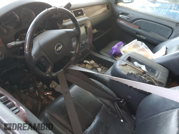2007 Chevrolet Avalanche LTZ z VIN 3GNFK12Y77G248532, wystawiony jako Copart lot #56065215 z przebiegiem Nie podano mil oraz Nie do naprawy • Non repairable. Historia ofert i sprzedaży dostępna na DreamBid. Obrazek 8.