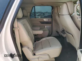 2018 Lincoln Navigator Reserve z VIN 5LMJJ3LT6JEL21191, wystawiony jako Copart lot #43602943 z przebiegiem 117 726 mil mil oraz . Historia ofert i sprzedaży dostępna na DreamBid. Obrazek 11.