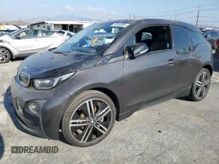 2015 BMW i3 with VIN WBY1Z2C58FV556175, listed as a Copart auction lot 43368995 with 0 mi miles and Clean Title. Bid and sale history available at carsss.com. Image 1.