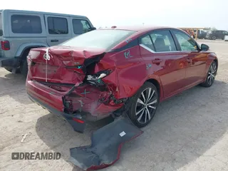 2020 Nissan Altima SR with VIN 1N4BL4CV9LC162426, listed as a IAAI auction lot 41887255 with 86,517 mi miles and . Bid and sale history available at carsss.com. Image 4.
