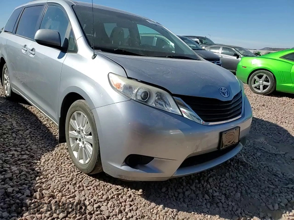 2011 Toyota Sienna LE with VIN 5TDJK3DC6BS028132, listed as a Copart auction lot 47260205 with 193,216 mi miles and Salvage Title. Bid and sale history available at carsss.com. Image 12.