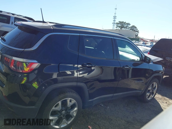 2018 Jeep Compass Limited with VIN 3C4NJDCB1JT397147, listed as a IAAI auction lot 41853649 with 122,672 mi miles. Bid and sale history available at carsss.com. Image 13.