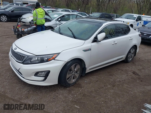 2016 Kia Optima EX z VIN KNAGN4AD4G5099411, wystawiony jako IAAI lot #41927695 z przebiegiem 124 200 mil mil oraz . Historia ofert i sprzedaży dostępna na DreamBid. Obrazek 18.
