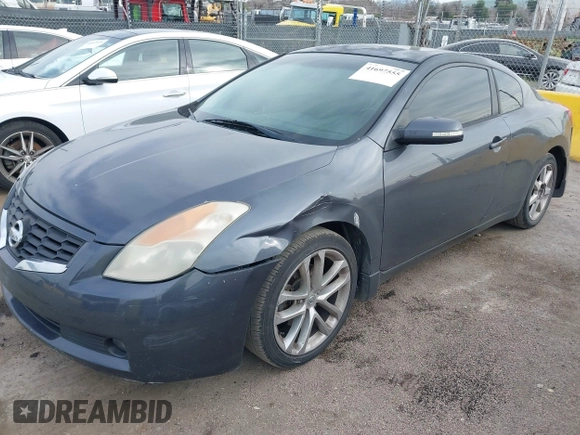 2009 Nissan Altima 3.5 SE with VIN 1N4BL24E29C135970, listed as a IAAI auction lot 41697555 with 232,896 mi miles. Bid and sale history available at carsss.com. Image 2.