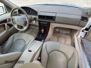 1998 Mercedes-Benz SL 500 z VIN WDBFA67F7WF158652, wystawiony jako Copart lot #65480405 z przebiegiem 91 401 mil mil oraz Czysty tytuł • Clean title. Historia ofert i sprzedaży dostępna na DreamBid. Obrazek 9.