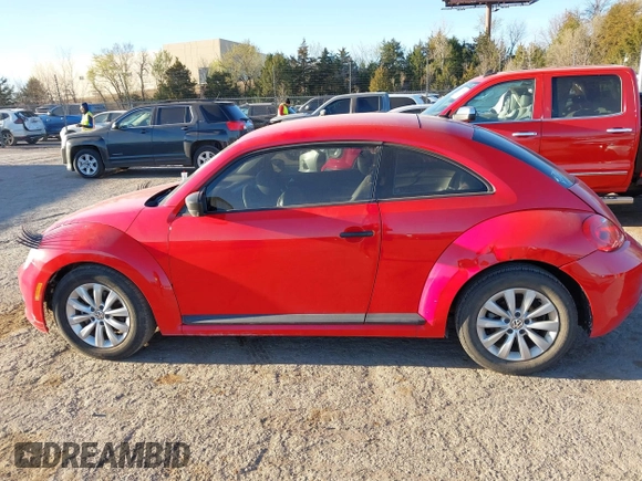 2015 Volkswagen Beetle Fleet Edition with VIN 3VWF17AT9FM627923, listed as a IAAI auction lot 41814791 with 94,647 mi miles and . Bid and sale history available at DreamBid. Image 14.