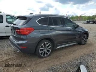 2016 BMW X1 xDrive28i z VIN WBXHT3C31GP881961, wystawiony jako Copart lot #56494955 z przebiegiem Nie podano mil oraz Tytuł czysty. Historia ofert i sprzedaży dostępna na DreamBid. Obrazek 3.