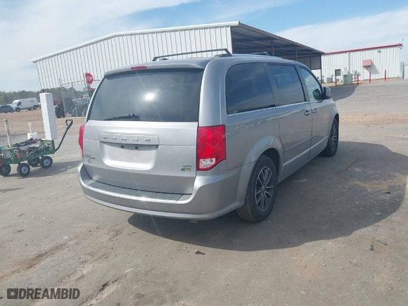 2017 Dodge Grand Caravan SXT with VIN 2C4RDGCGXHR545752, listed as a IAAI auction lot 41812885 with 180,805 mi miles. Bid and sale history available at carsss.com. Image 4.