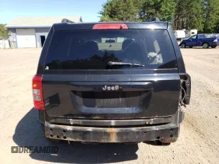 2014 Jeep Patriot Sport with VIN 1C4NJPBA7ED585483, listed as a Copart auction lot 68927324 with 204,218 mi miles and Salvage title. Bid and sale history available at DreamBid. Image 6.