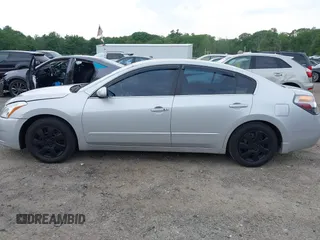 2011 Nissan Altima S with VIN 1N4AL2AP9BC152403, listed as a IAAI auction lot 42505092 with 172,725 mi miles and . Bid and sale history available at DreamBid. Image 14.